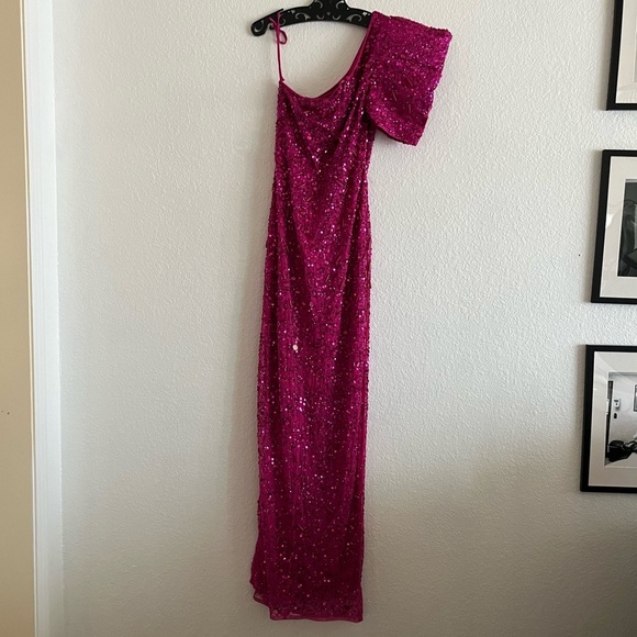 MacDuggal 10912 Elegant One-Shoulder Pink Dress - Picture 6 of 9